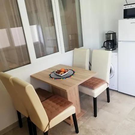 Luna Rossa Apartment Navodari